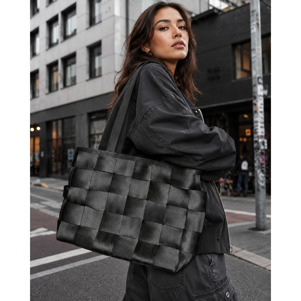 Harveys California Woven Seatbelt Tote Bag Black Coal Shoulder Bag